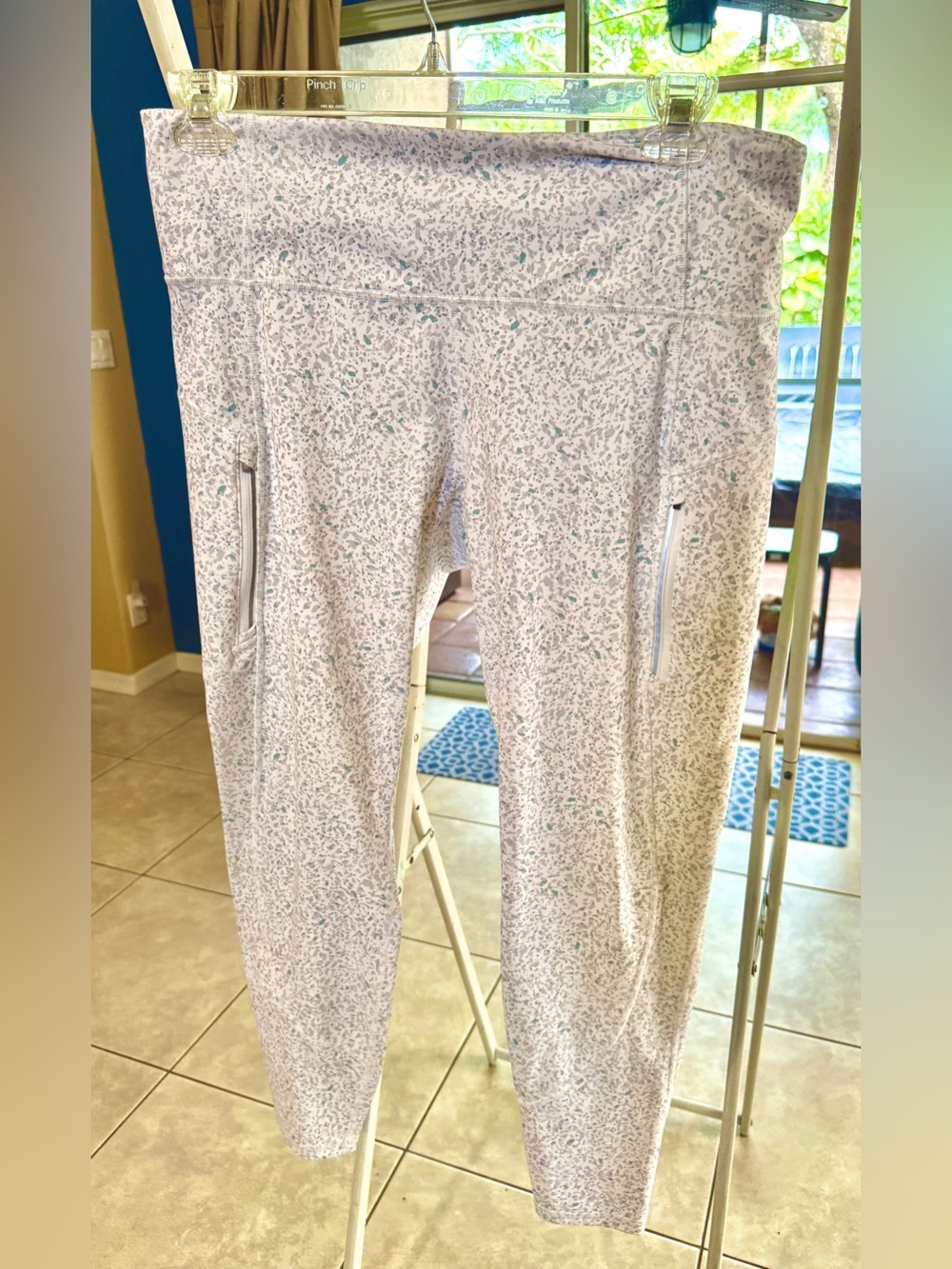 Athleta High-Waist speckled Print Leggings in Light Lavender and Teal